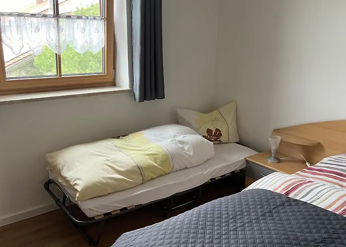 Lisa's Apartment Obing
